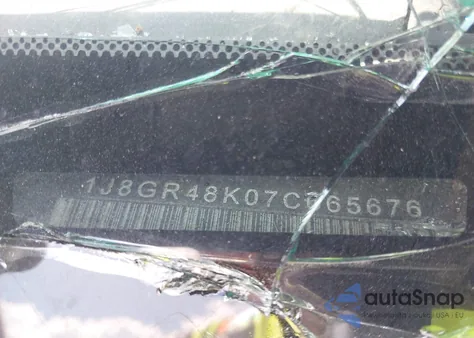 2007 Jeep Grand Cherokee Laredo z USA, uszkodzony, nr VIN 1J8GR48K07C665676